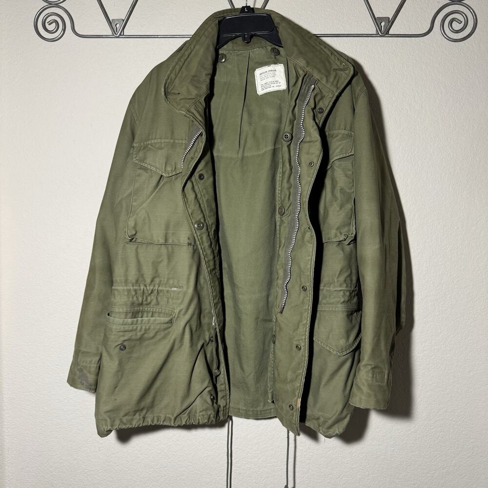 Vietnam War US Army M-65 Field Jacket Alpha Industries 1967 OG-107 Regular Med